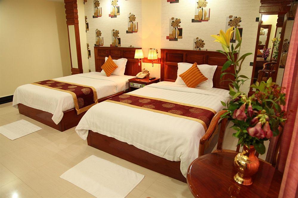 Huang Ting Hotel Phnom Penh Exterior foto