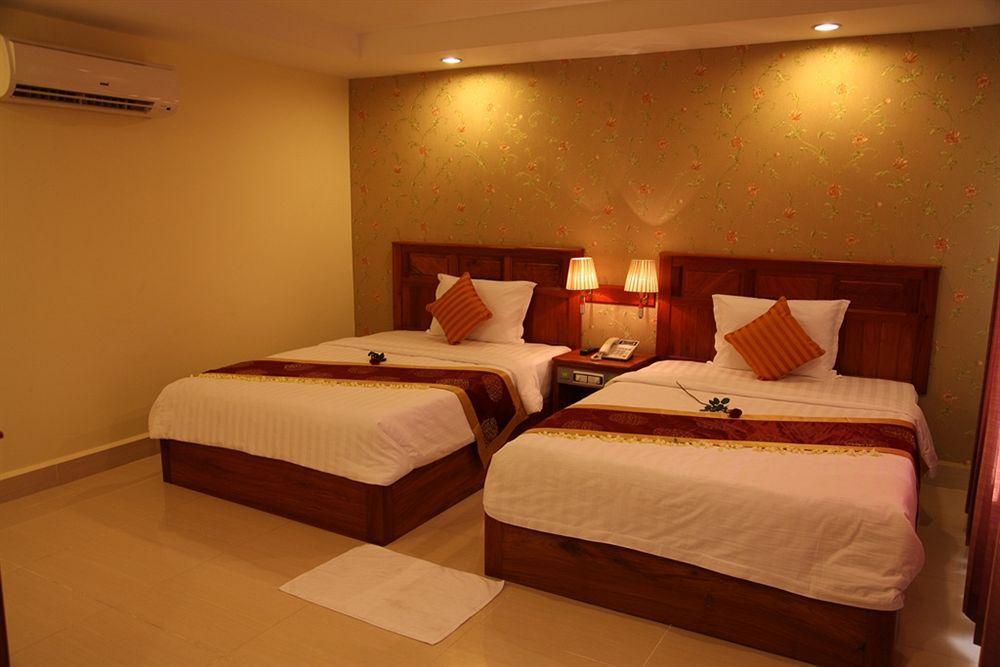 Huang Ting Hotel Phnom Penh Exterior foto