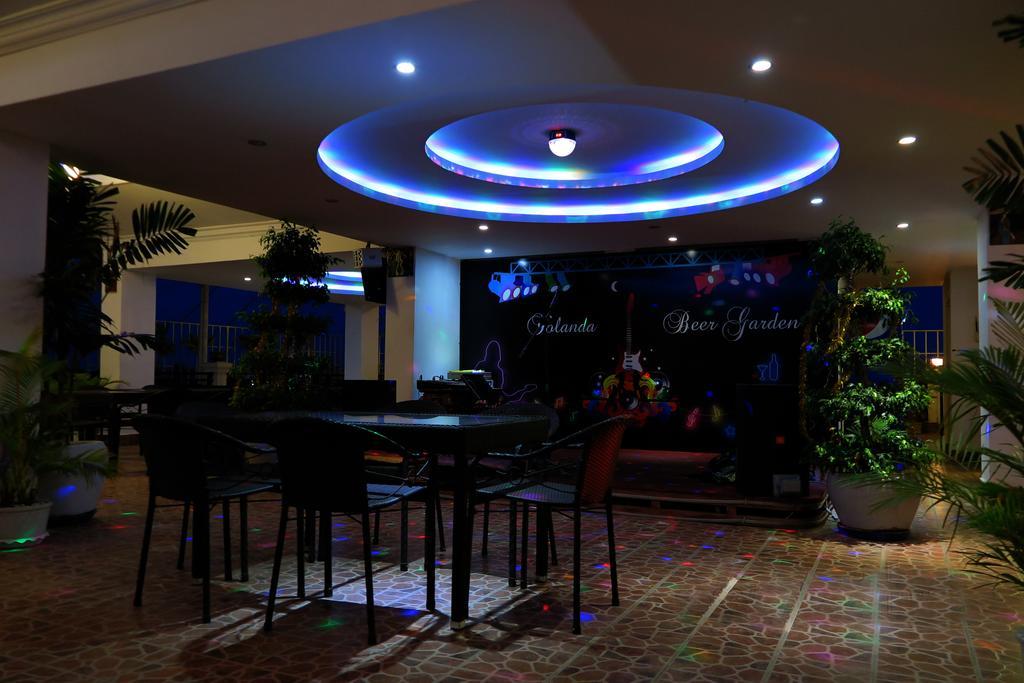Huang Ting Hotel Phnom Penh Exterior foto